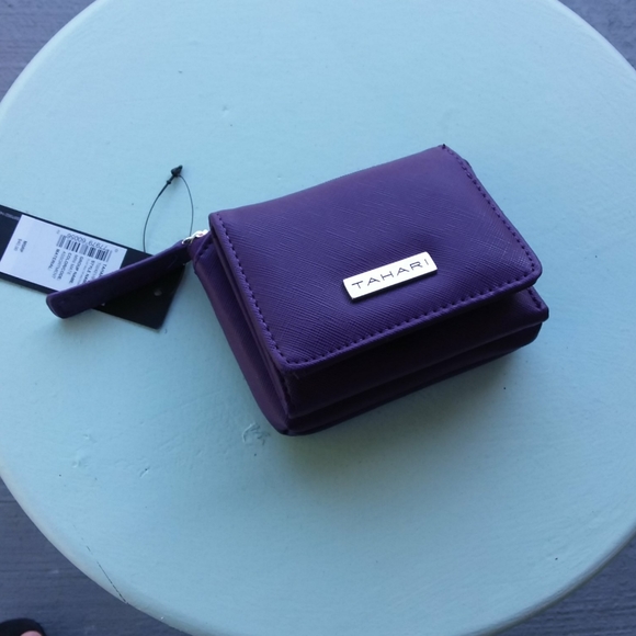 Tahari Handbags - Tamari wallet